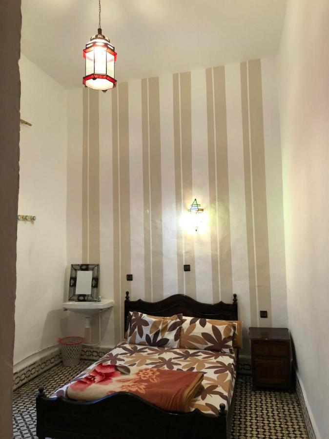 Hotel Majestic Szavíra Kültér fotó
