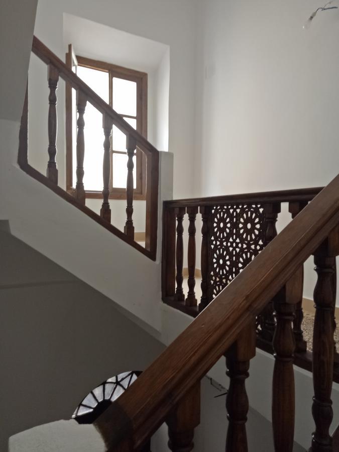 Hotel Majestic Szavíra Kültér fotó
