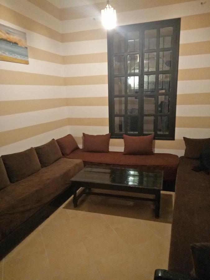 Hotel Majestic Szavíra Kültér fotó