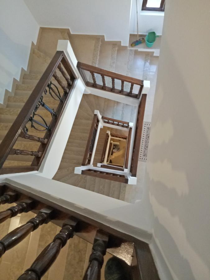 Hotel Majestic Szavíra Kültér fotó